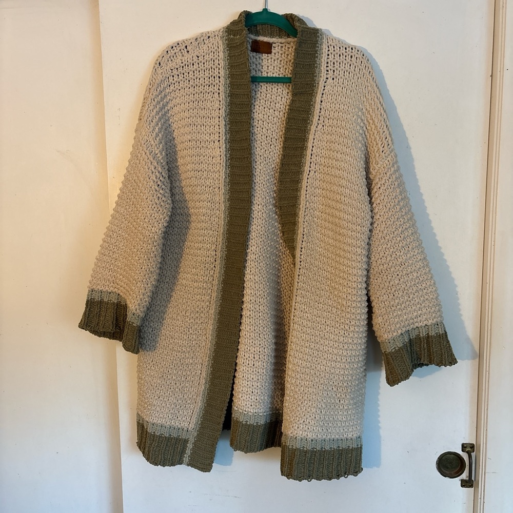 POL Cream and Green Women's Cardigan